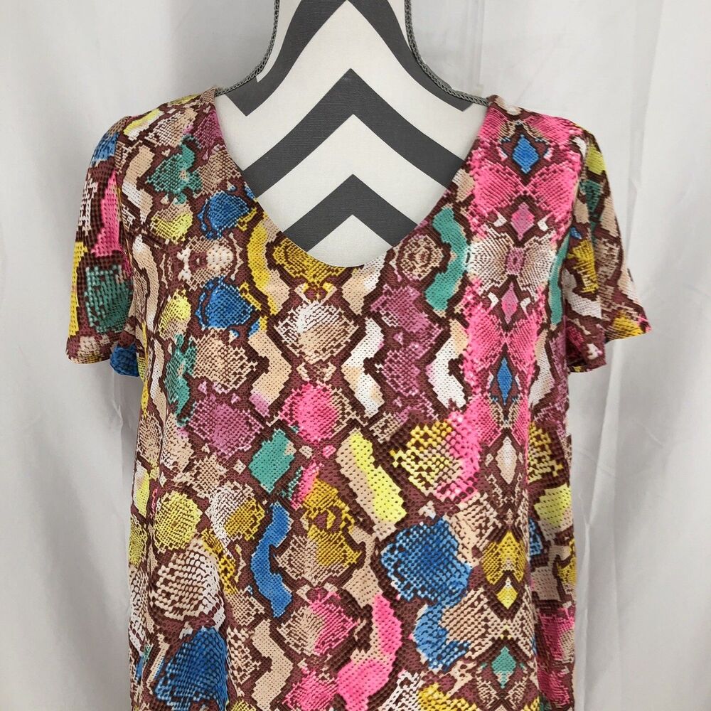 Peach Love California Neon Snakeskin Print Short Sleeve Lined Shift Dress Medium